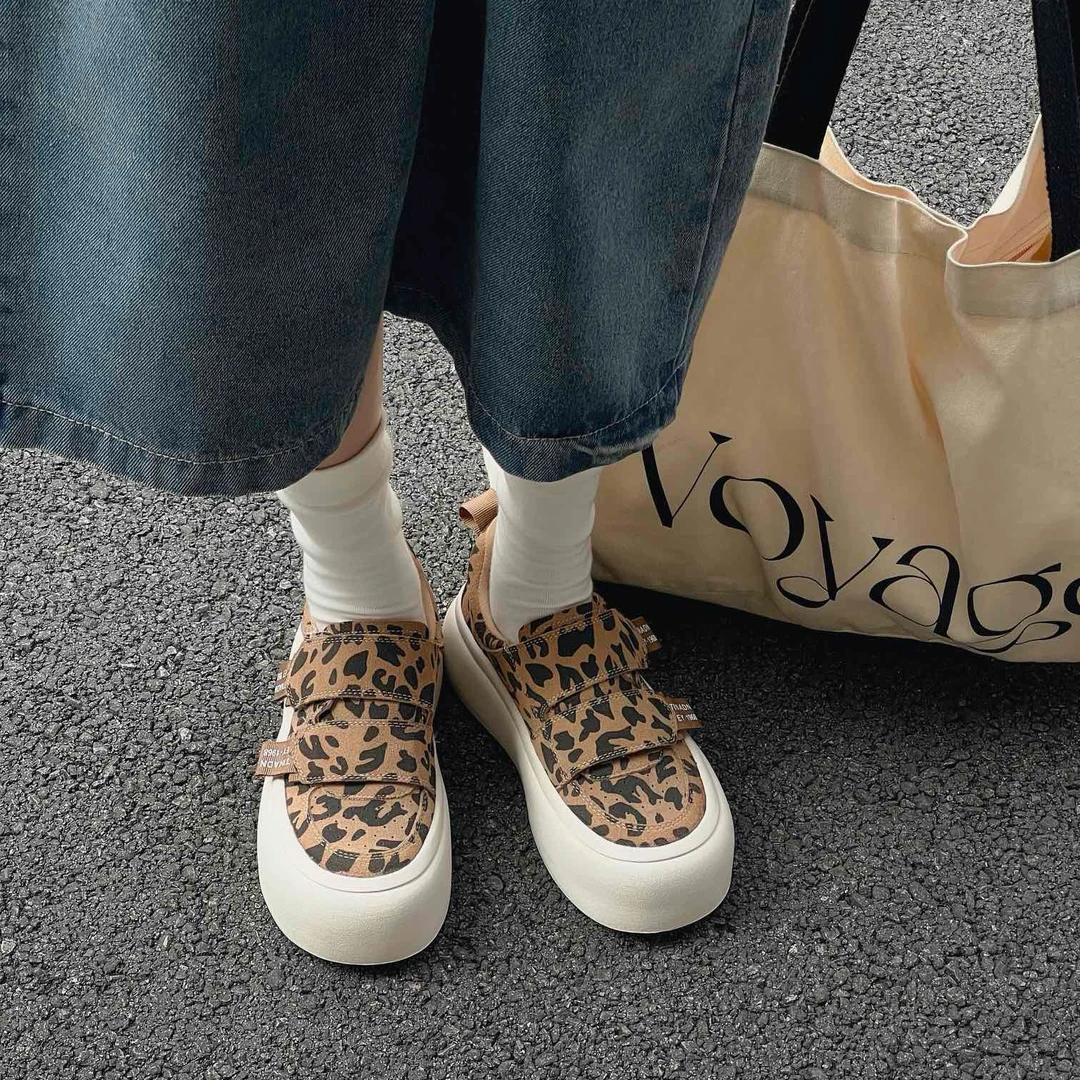 磨砂皮魔术贴面包鞋女2024秋季新款女单鞋