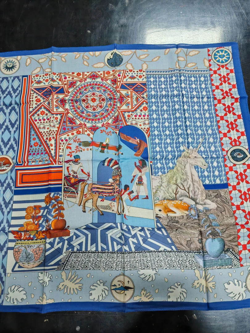 N128-3   路在前方盖巾   66cm方