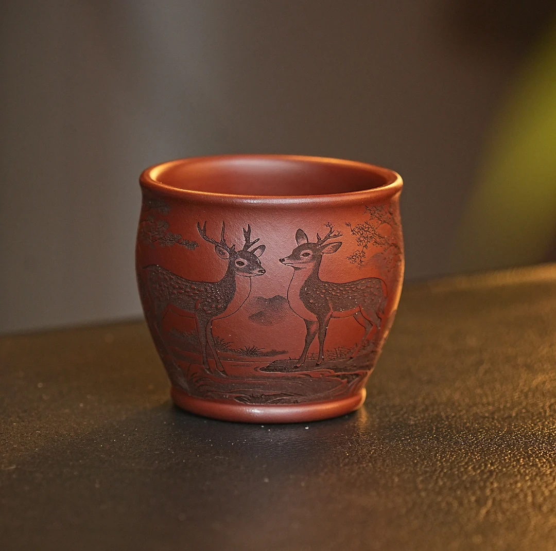 235宜兴原矿龙血砂泥料刻绘福禄山水紫砂主人杯