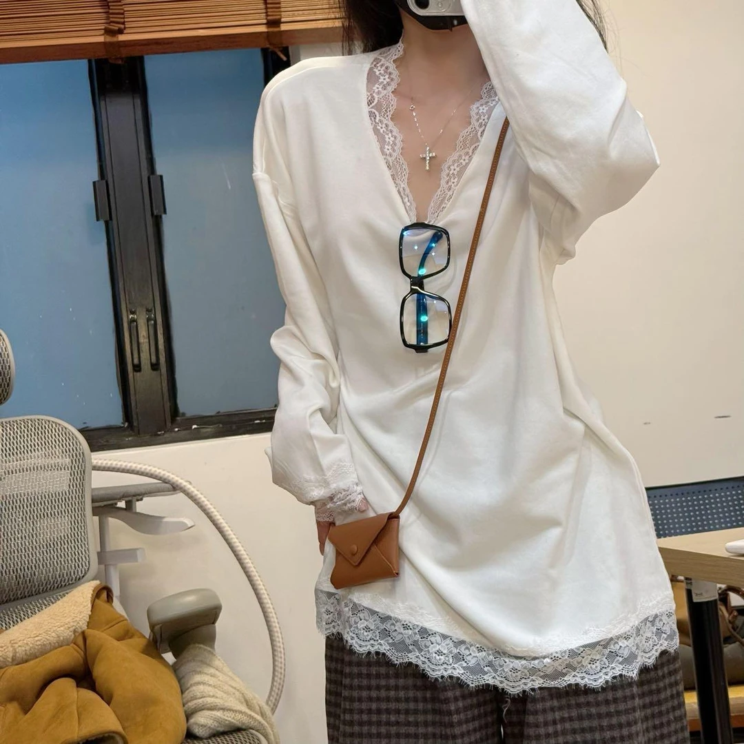 25413加绒v领蕾丝拼接法式长袖T恤