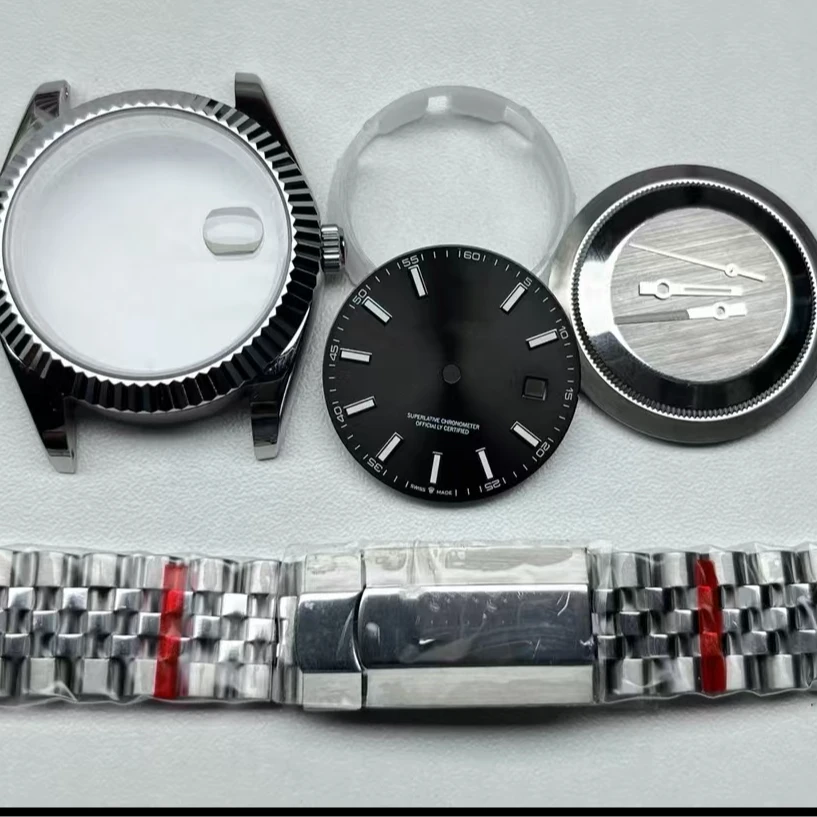 实心钢带蓝宝石镜面表框日本机械机芯光动能机芯（实物以直播为准）