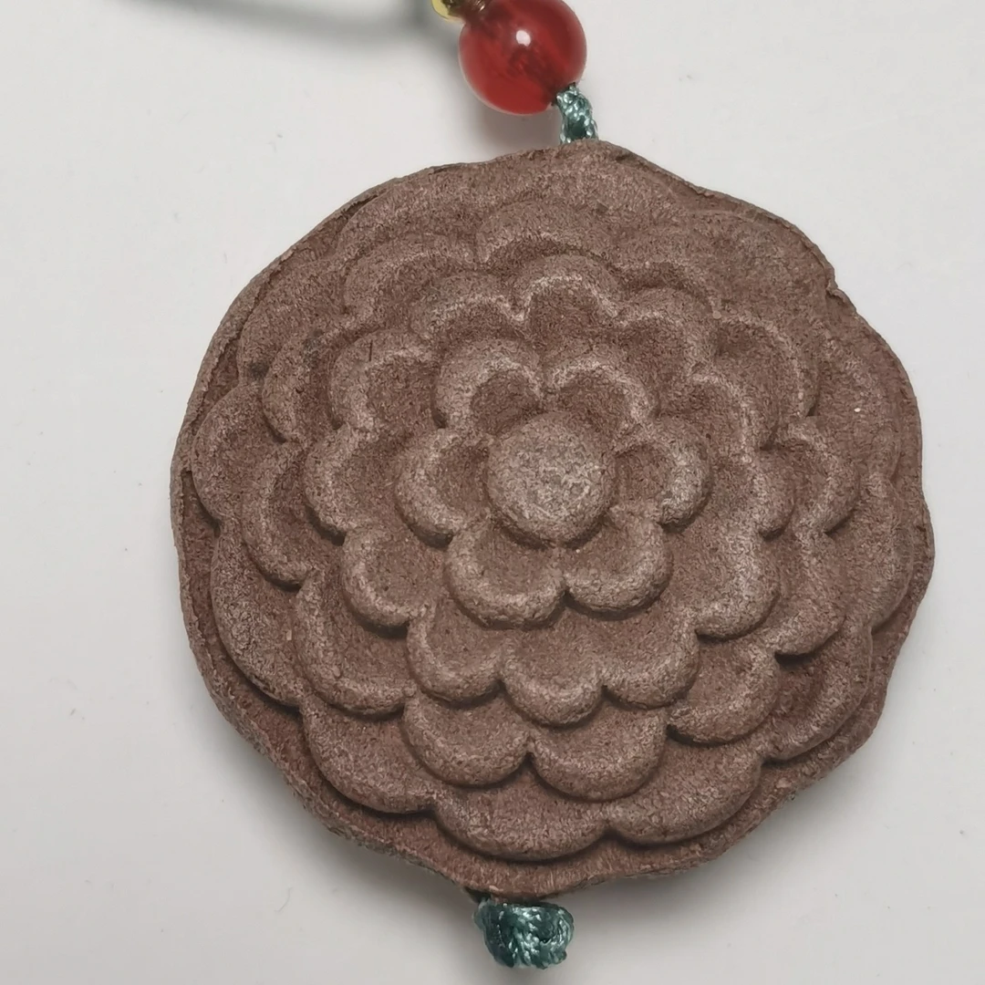 牡丹花形活洛丹伸劲草香