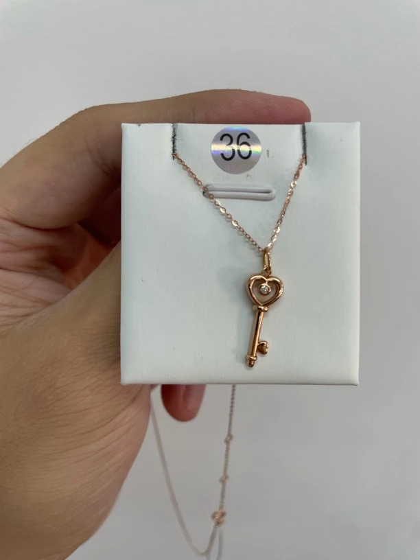 钥匙时尚链时尚18K金珠宝精致