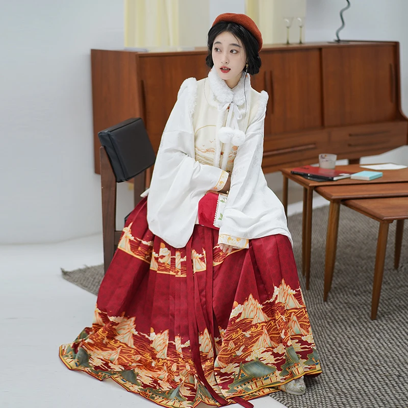 芳菲苑原创明制汉服女新中式中国风刺绣比甲马面裙拜年服新年套装