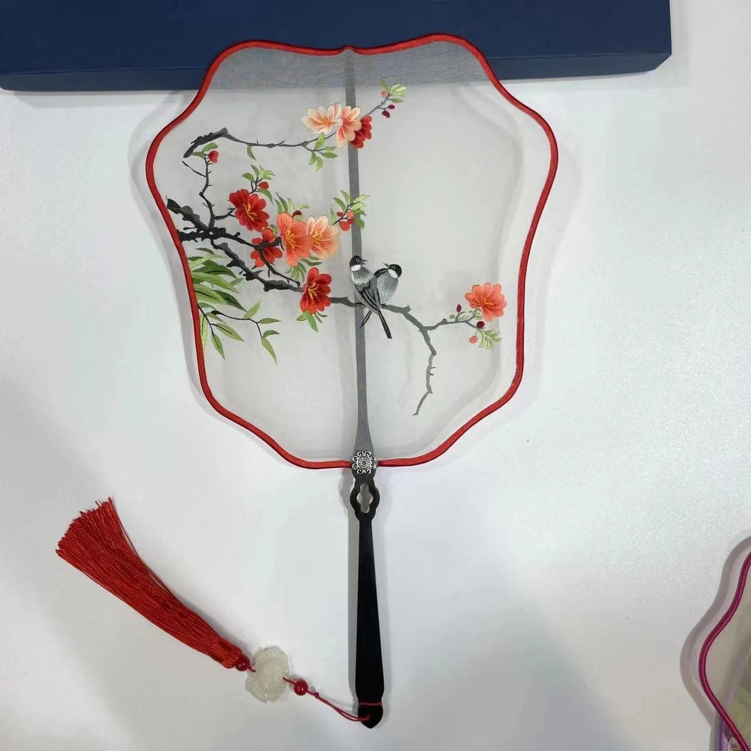 苏绣双面绣紫檀通长柄扇子摆件