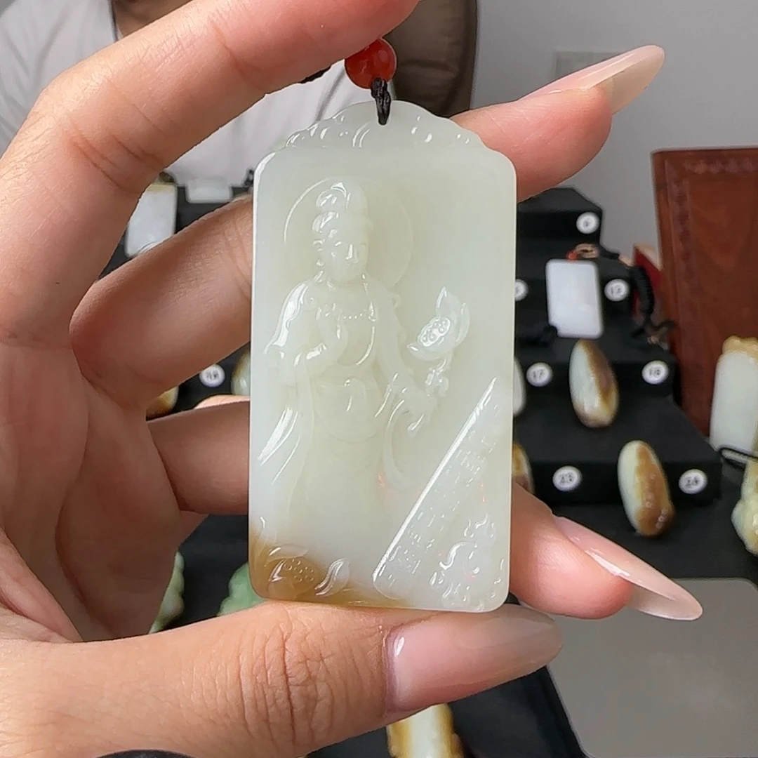 和田玉（糖玉）颈饰未镶嵌