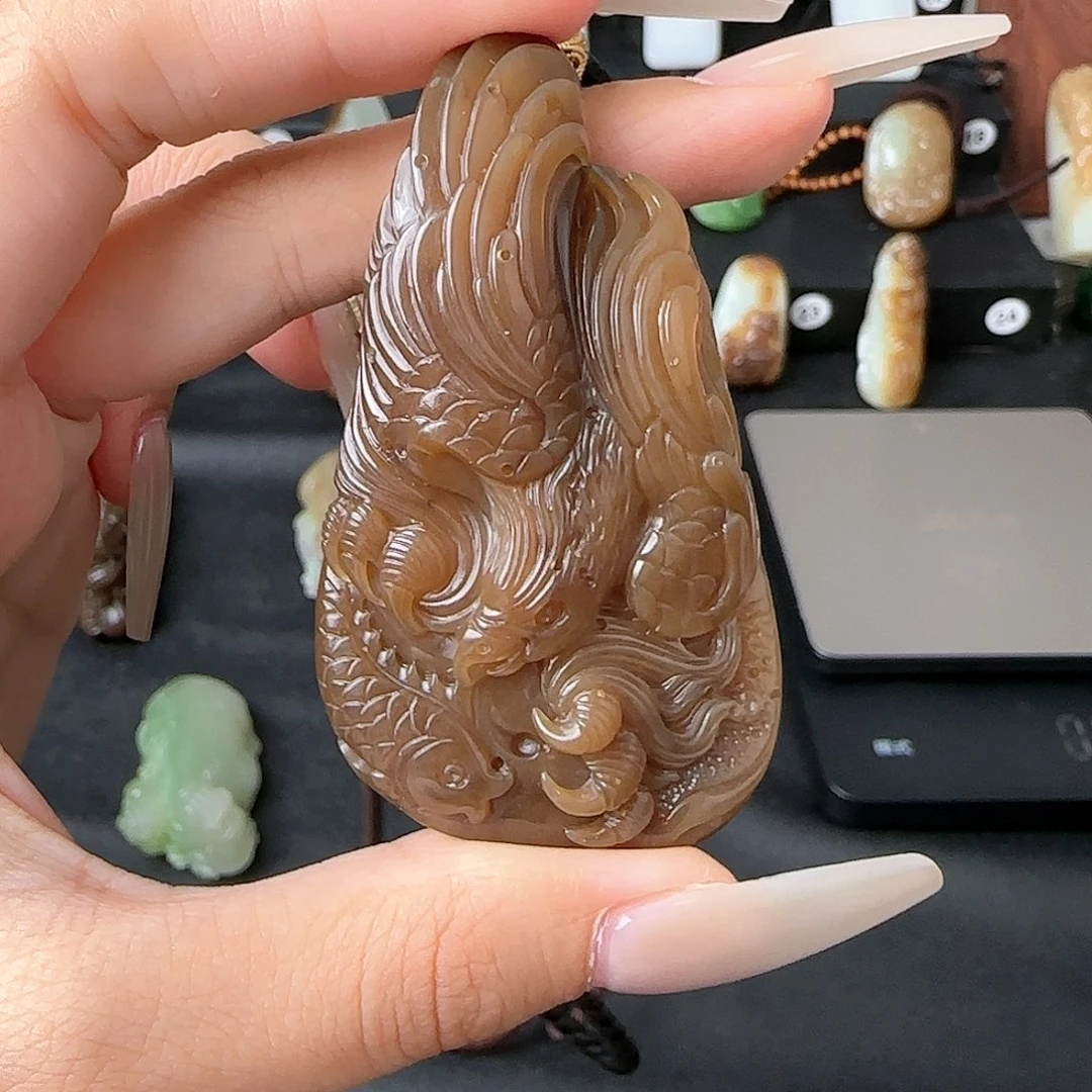 和田玉（糖玉）颈饰未镶嵌