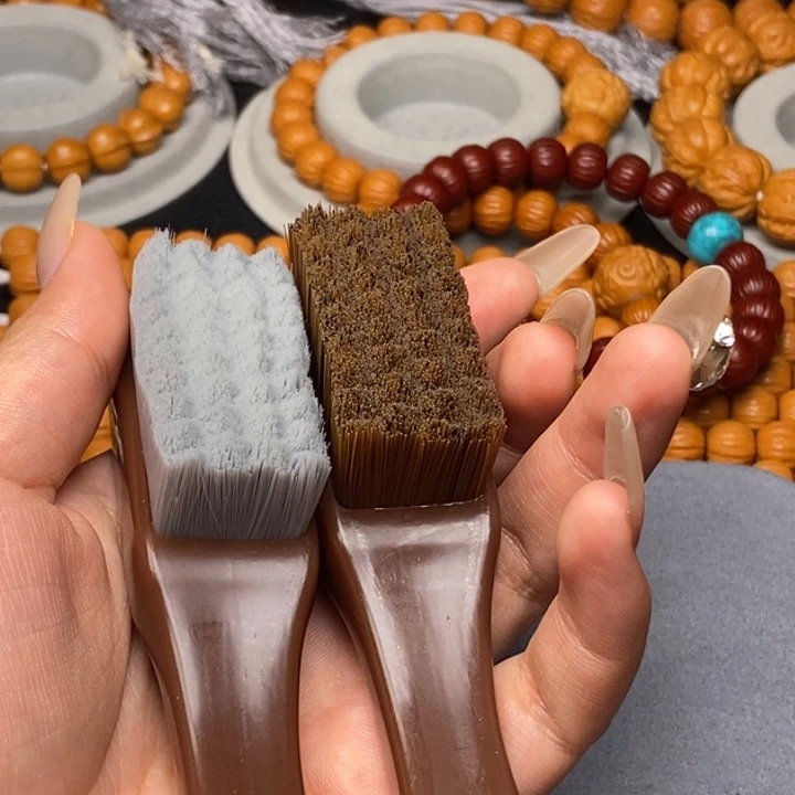 猴头核桃手串玩毛刷一套