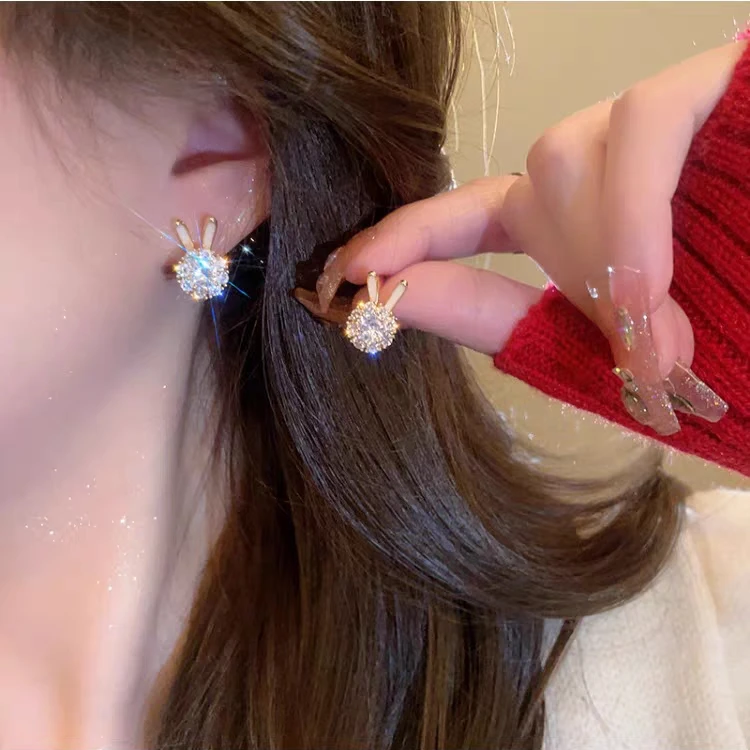 925银耳饰 可旋转兔子耳钉满钻可爱精致送女友高级感耳环爆闪耳饰