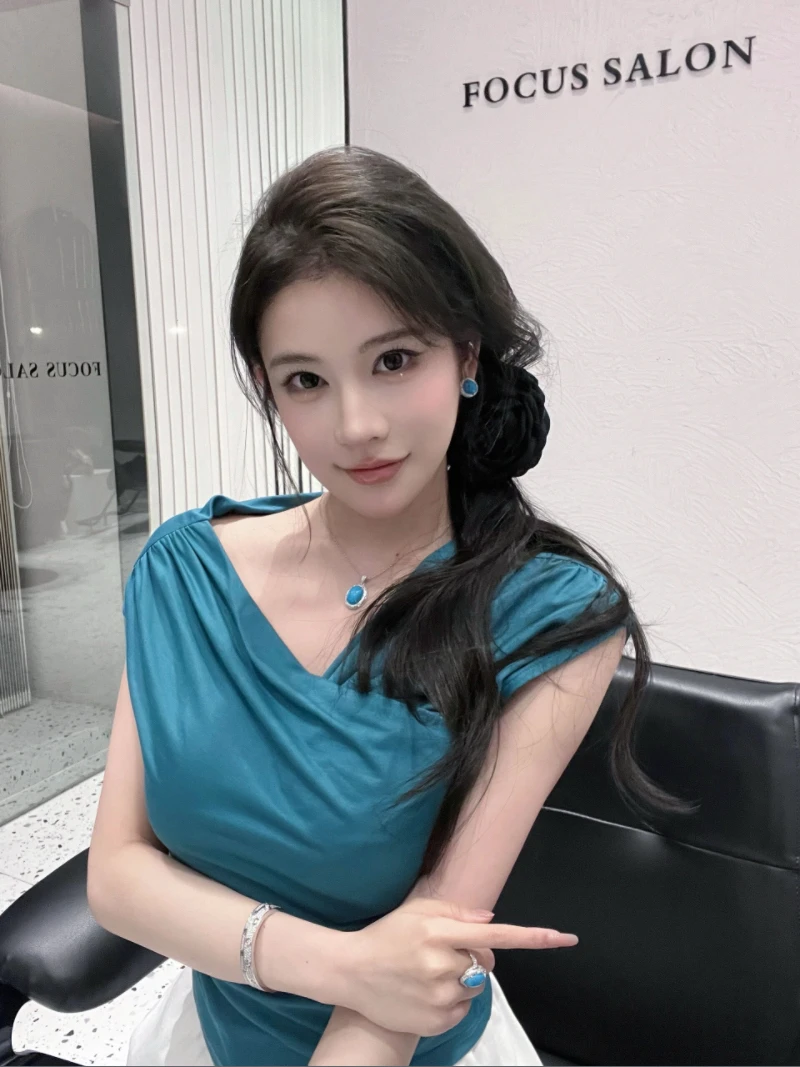 纯欲风性感气质褶皱设计感打底衫设计感不规则斜肩t恤休闲上衣女