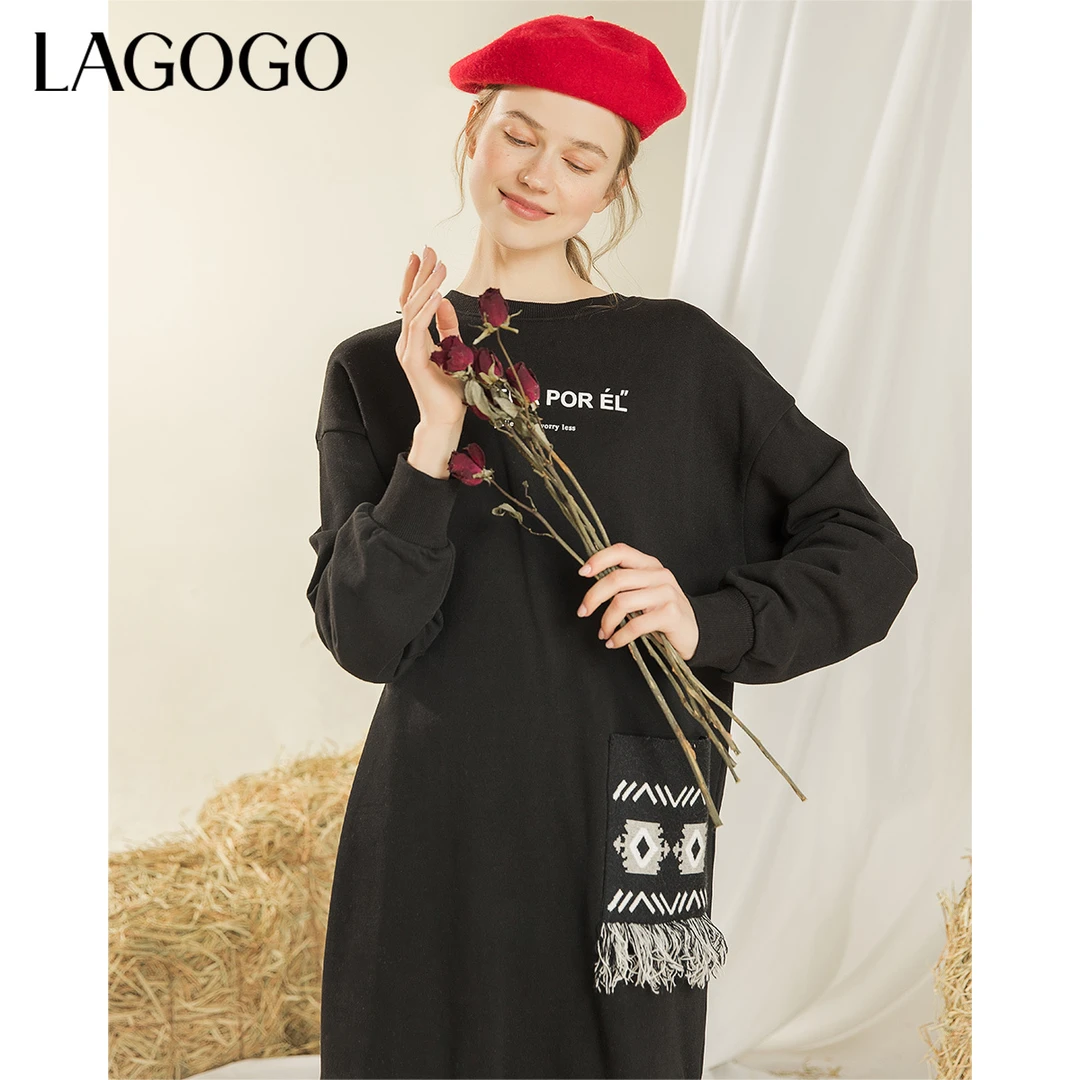 Lagogo拉谷谷冬新款黑色圆领套头长袖连衣裙女中裙设计感直筒显瘦