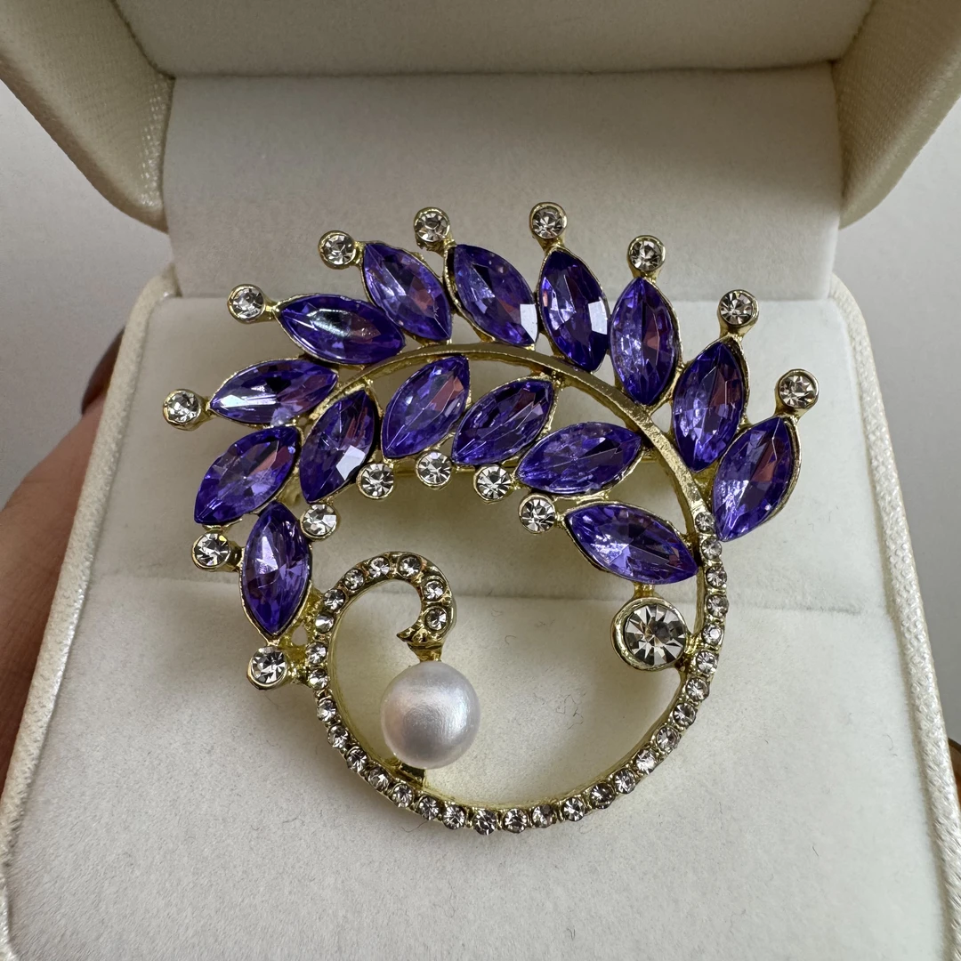 海丽珠宝 紫色胸针 淡水珍珠镶嵌