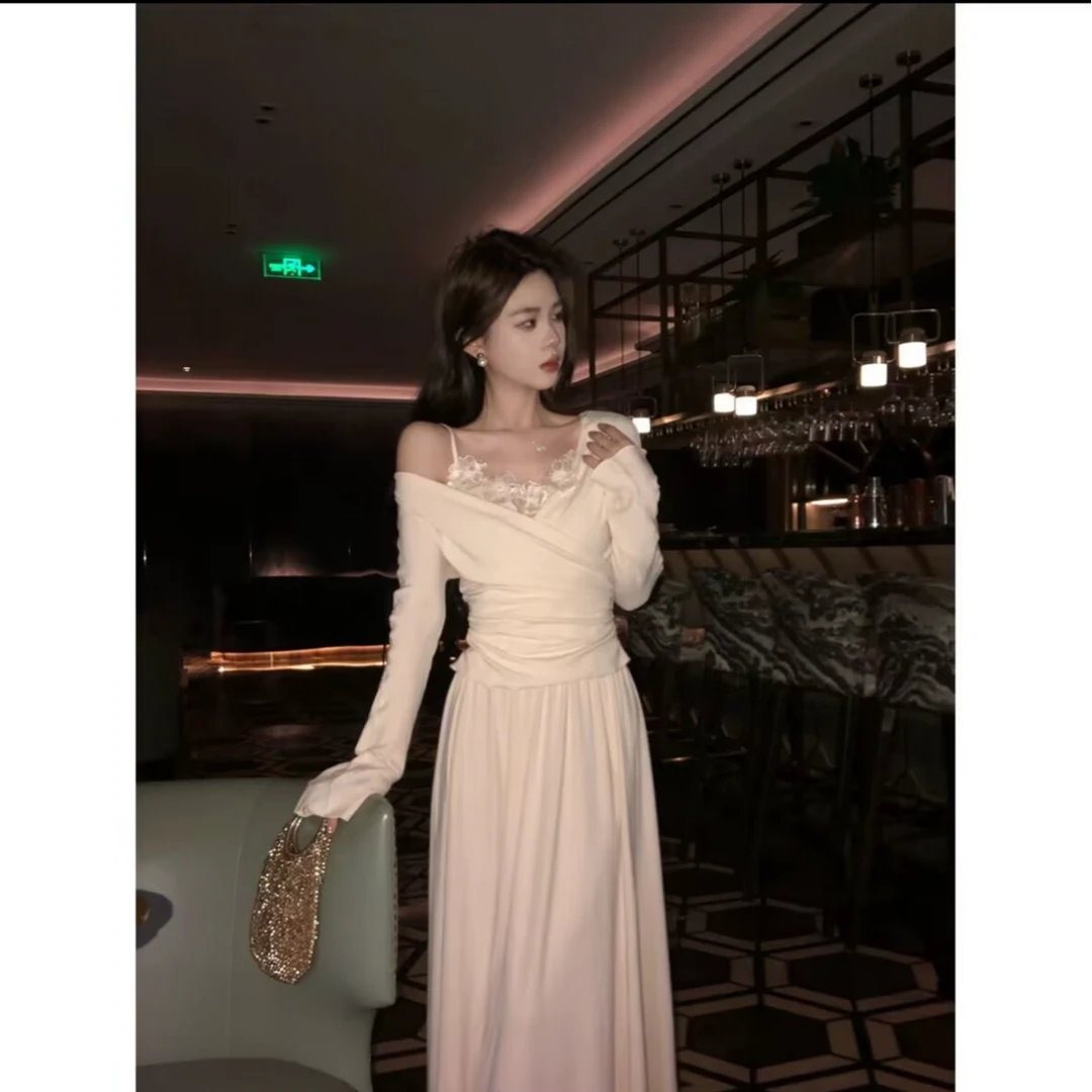 月光独白设计感蕾丝花边韩系针织V领显瘦上衣半裙套