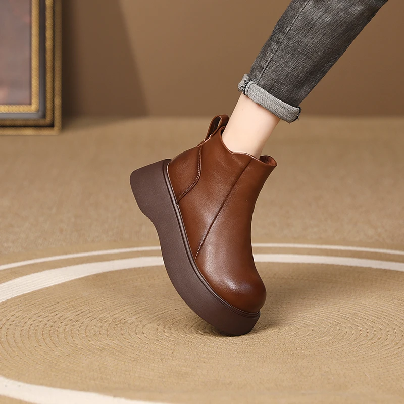 【翔子轻奢】复古2024年秋冬新款真皮厚底马丁靴女粗跟圆头短靴女