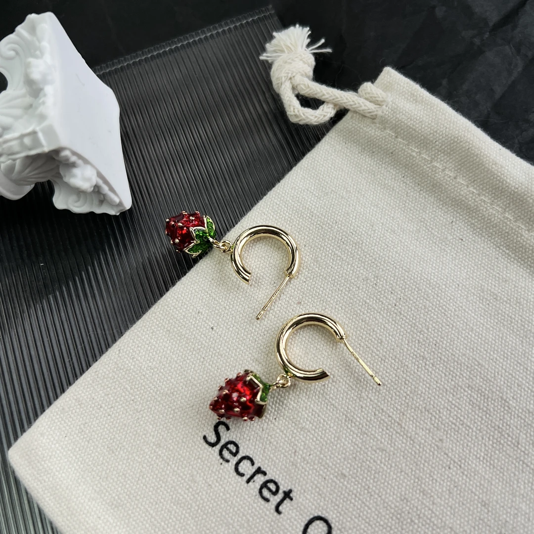 铜合金耳饰 小众设计古金小草莓耳环S016