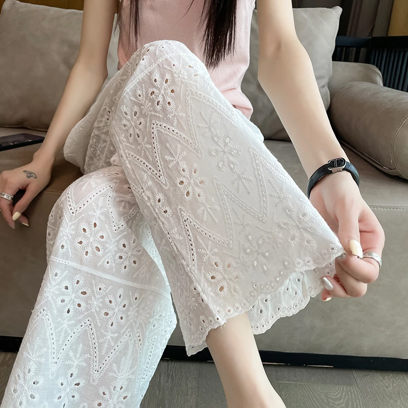 直筒窄版国风阔腿裤女夏季薄款宽松九分白色绣花镂空时尚休闲裤子