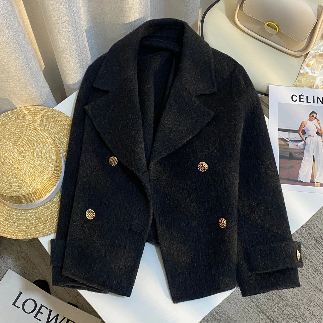 秋冬高级感短款洋气高端女款上档次羊毛呢短外套韩系减龄气质上衣