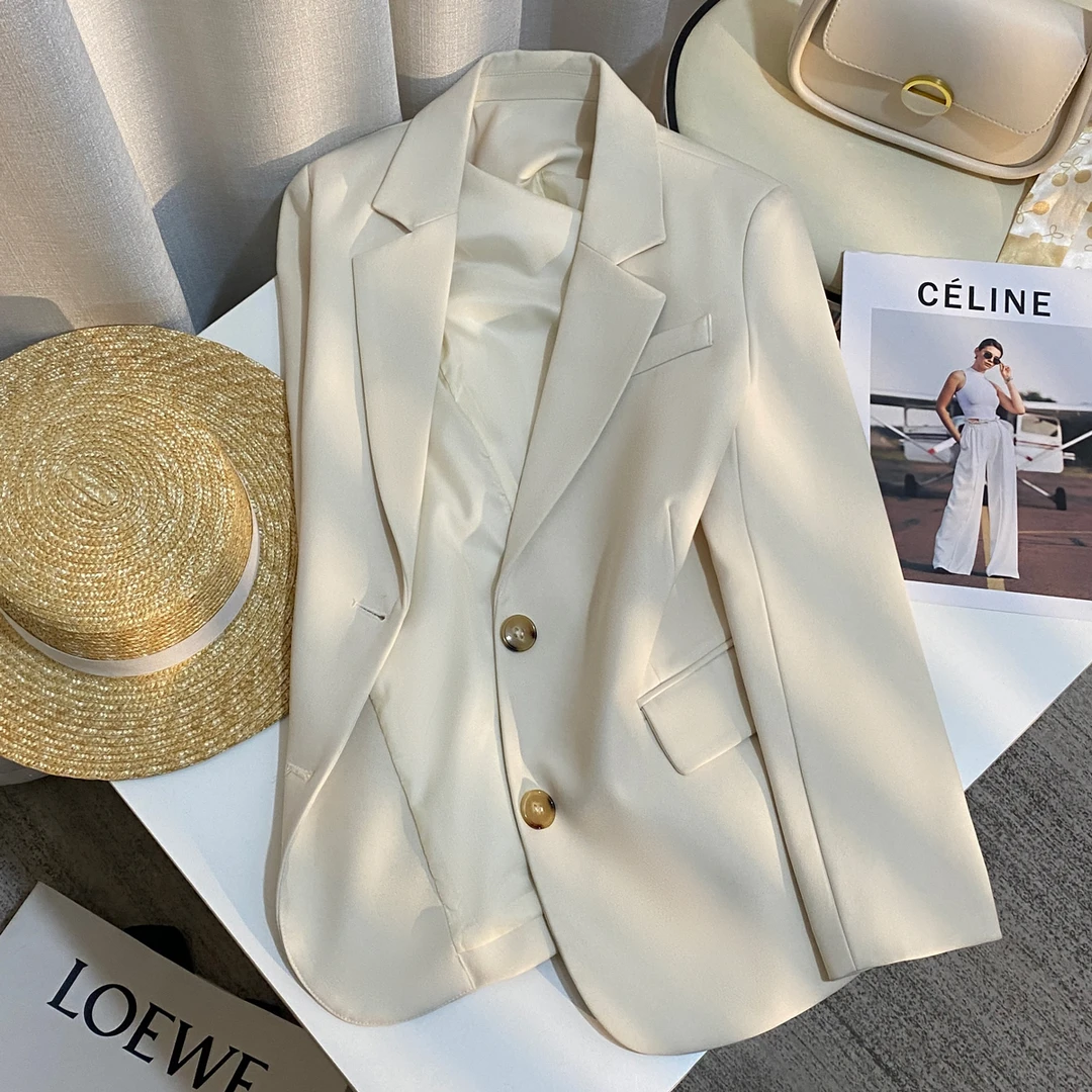 秋季轻奢洋气米白色百搭高级感显瘦气质西装外套小个子短款西服女