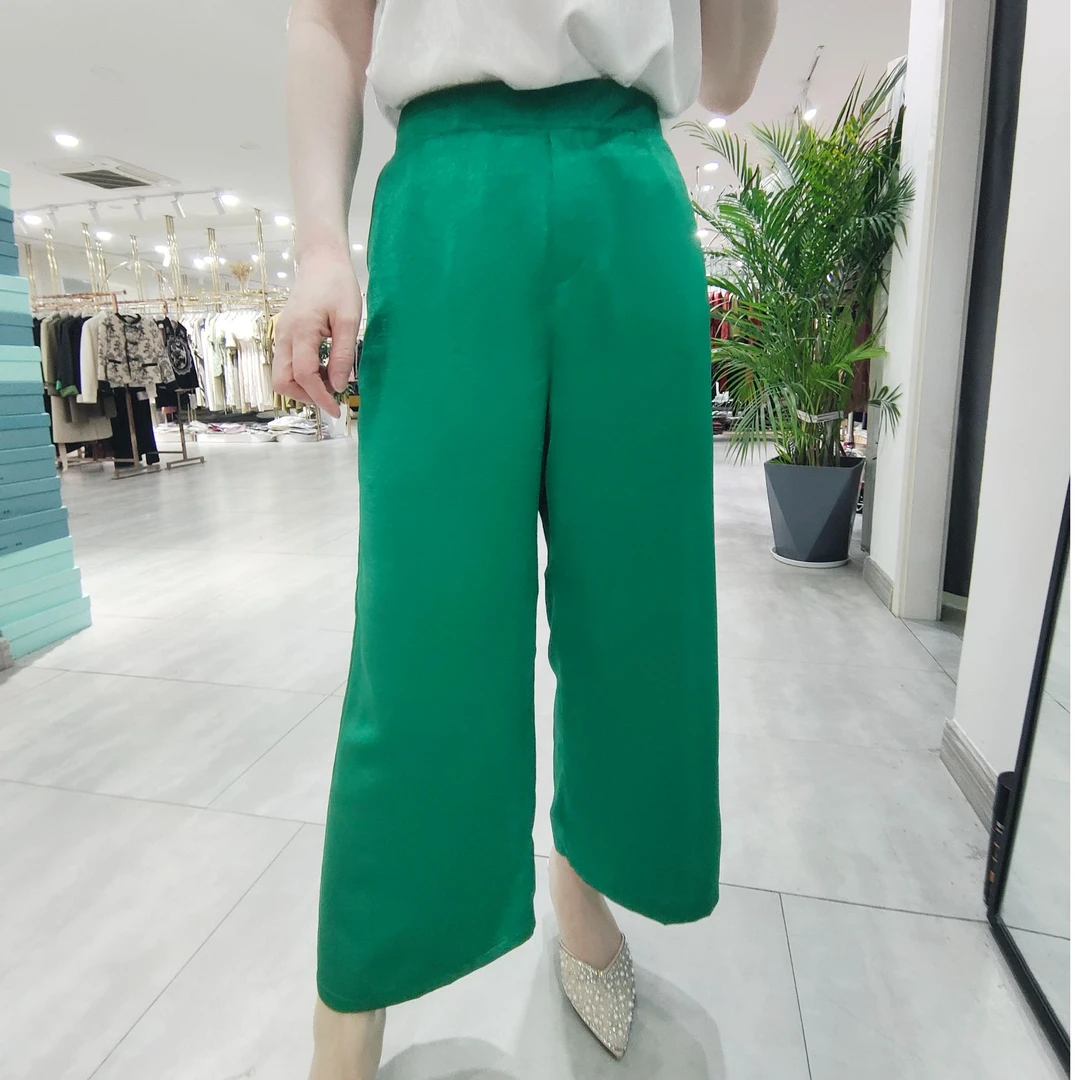 24年新款高腰垂感缎面压花绿色阔腿裤