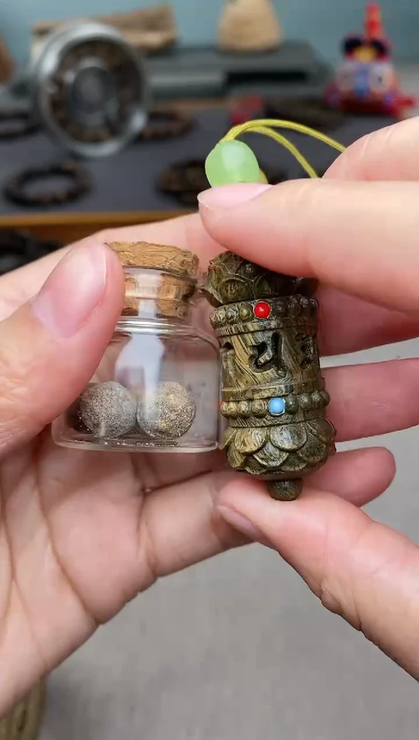 【闪购商品】沉香手串绿檀香囊+香丸