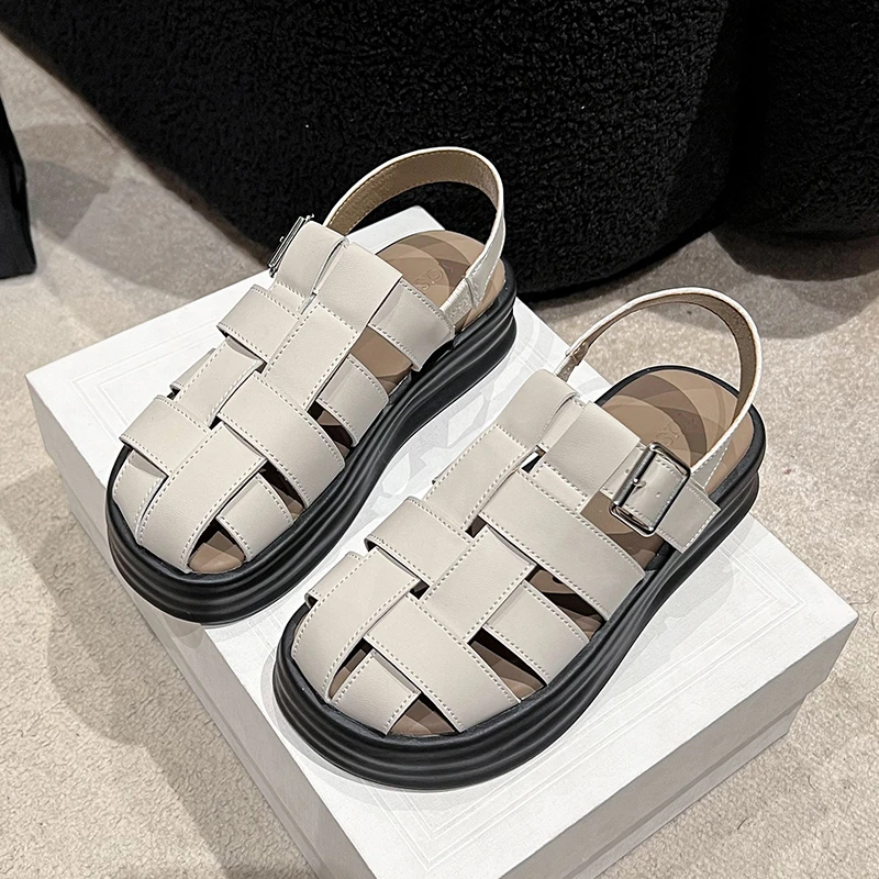 线下售399！夏季休闲百搭镂空罗马凉鞋  黑/米 货号G-1