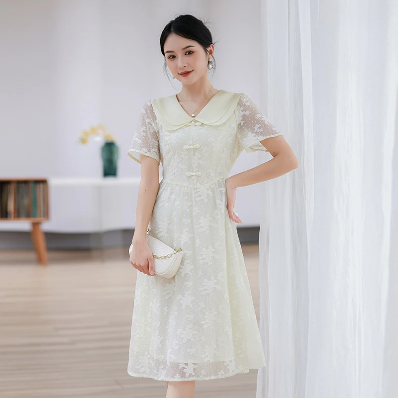 奢姿2025年夏季大码女装减龄纽扣裙子胖妹妹娃娃领设计时尚连衣裙