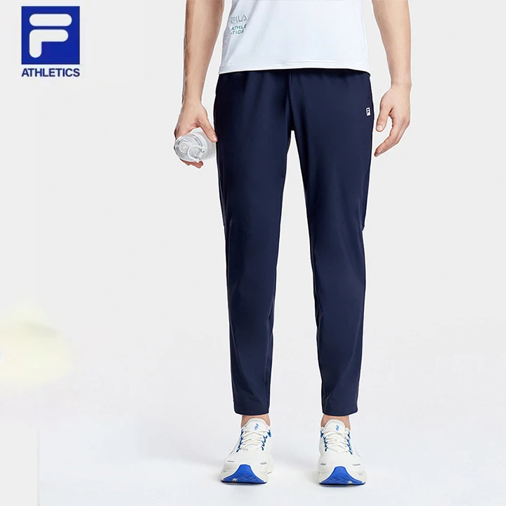 Fila/斐乐男装秋季耐磨弹力透气运动舒适直口针织长裤A11M331602F