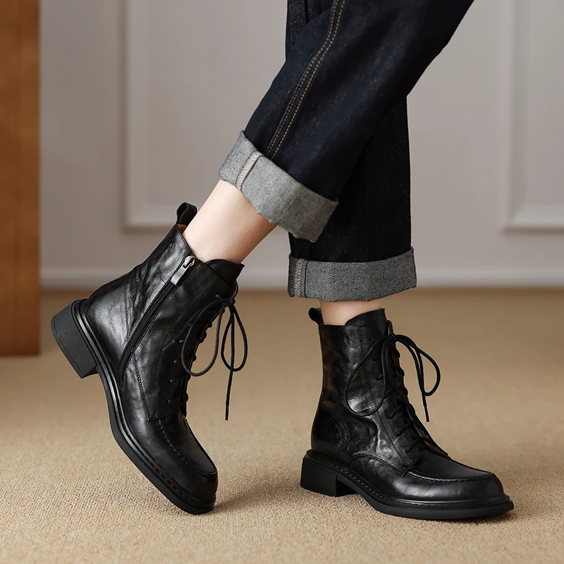 头层羊皮4cm跟专柜新款日常百搭时装休闲保暖防滑增高系带马丁靴