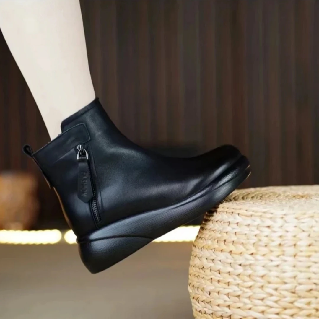 2024冬季四层加厚保暖厚底女靴内测拉链拉链挂饰软底软面防滑耐磨