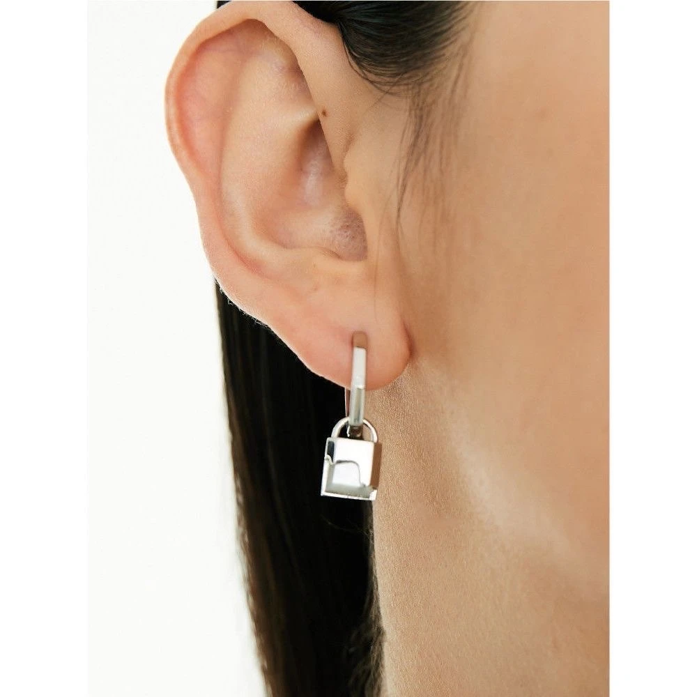 铜合金耳饰 银锁耳扣气质时尚百搭简约个性冷淡风设计师ins光面