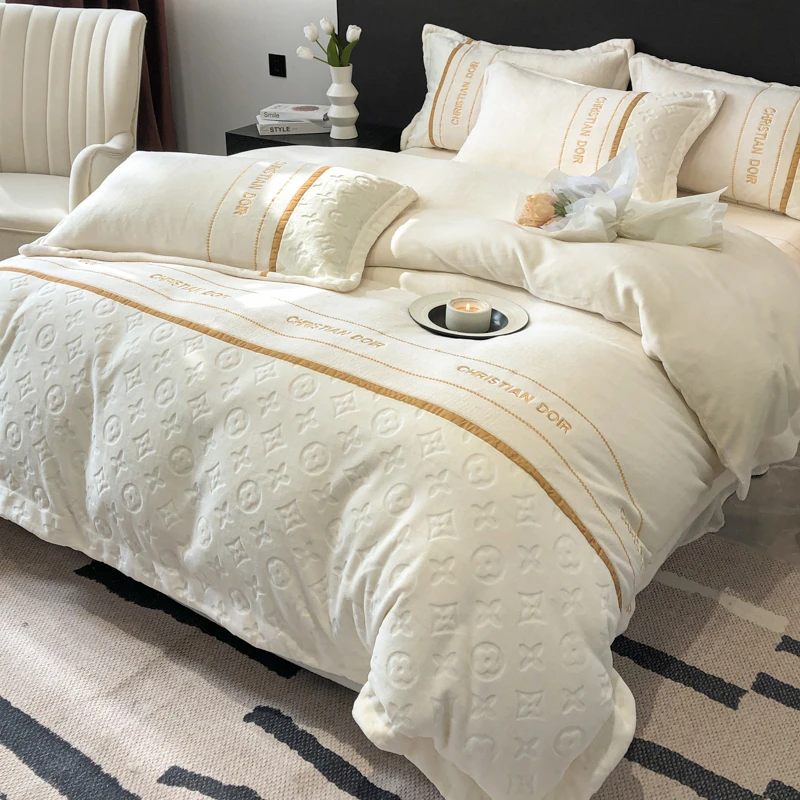 简约双面绒牛奶绒四件套轻奢加厚加绒印花绣花水晶绒被套三件套