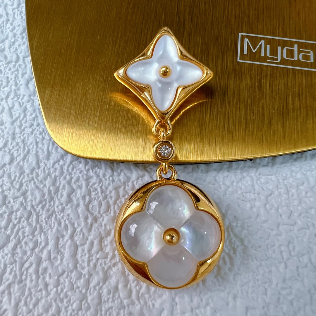 【专属福利】18K金贝母老花双花吊坠