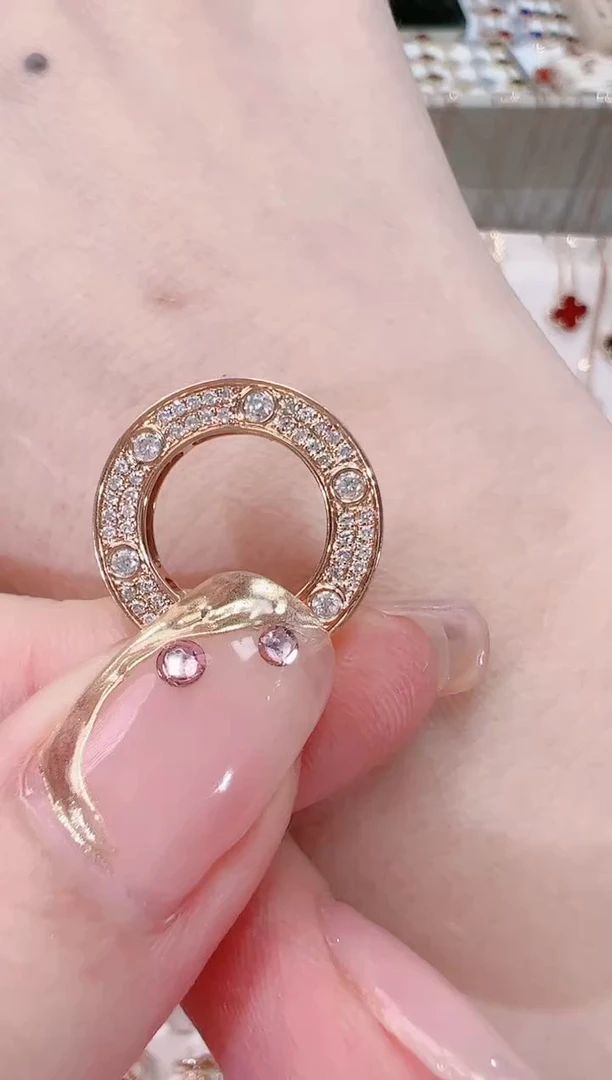 【闪购商品】钻石吊坠(不含链)18K金镶嵌18K钻石吊坠