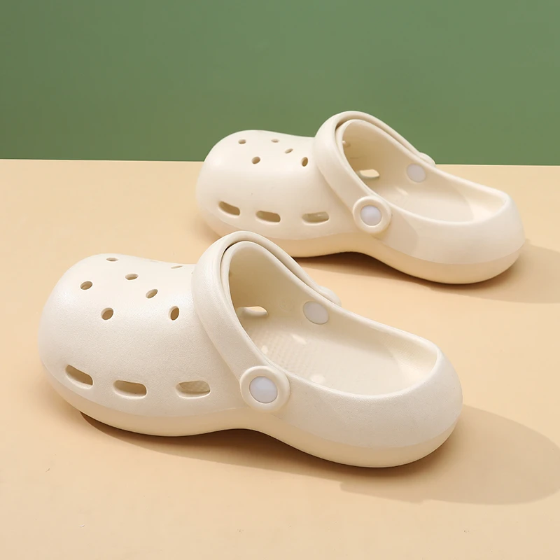 洞洞鞋女夏季外穿新款时尚厚底防滑圆头可爱休闲踩屎感沙滩凉拖鞋