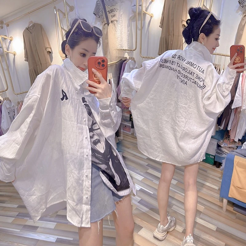 网红欧货苎麻长袖白色衬衫女夏季新款休闲宽松字母印花防晒衣开衫