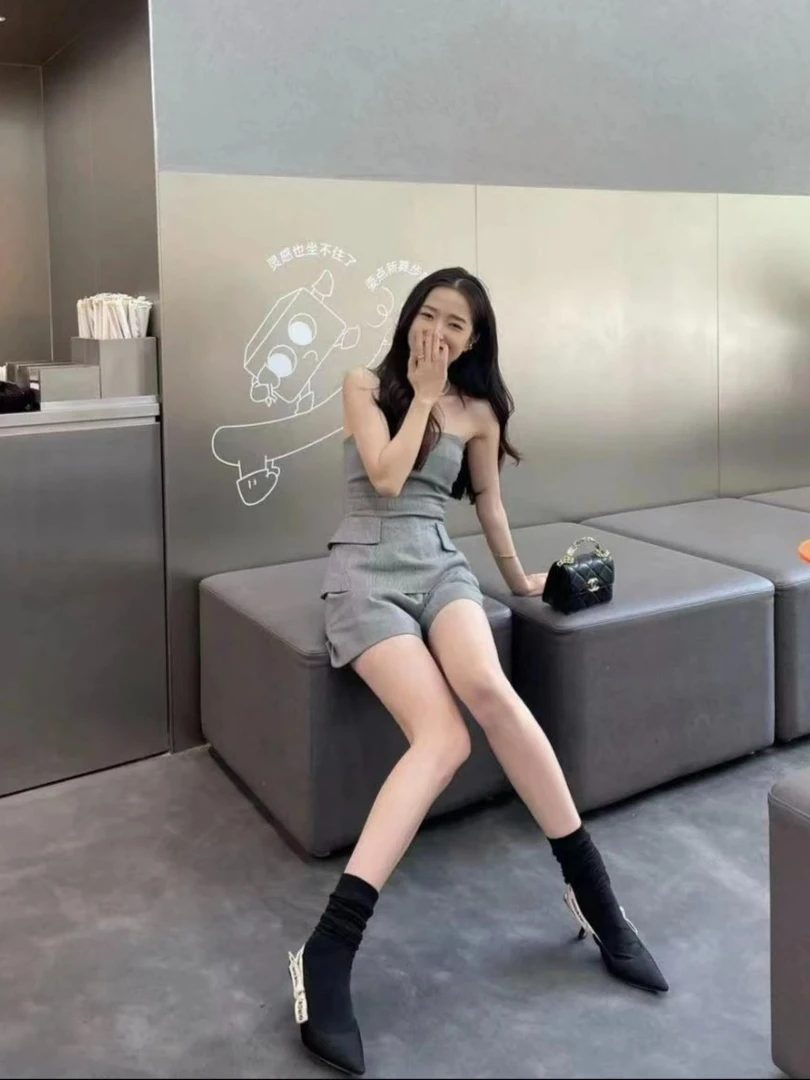 GIRDEAR/哥弟【杰西卡】高级显瘦通勤时尚中裤1100153-1K03631-001