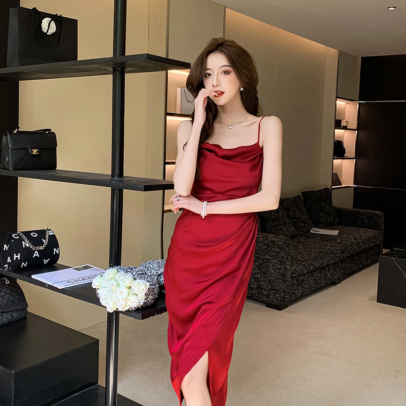 春夏高级设计感礼服荡领吊带裙气质法式时尚性感收腰修身包臀