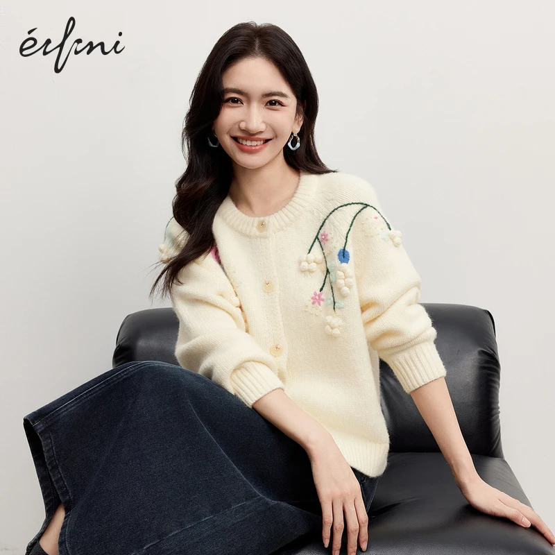 伊芙丽圆领复古手工刺绣花朵毛衣外套2024冬针织上衣女1FA935111