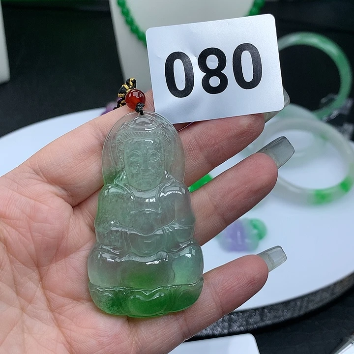 翡翠吊坠(赠链)未镶嵌