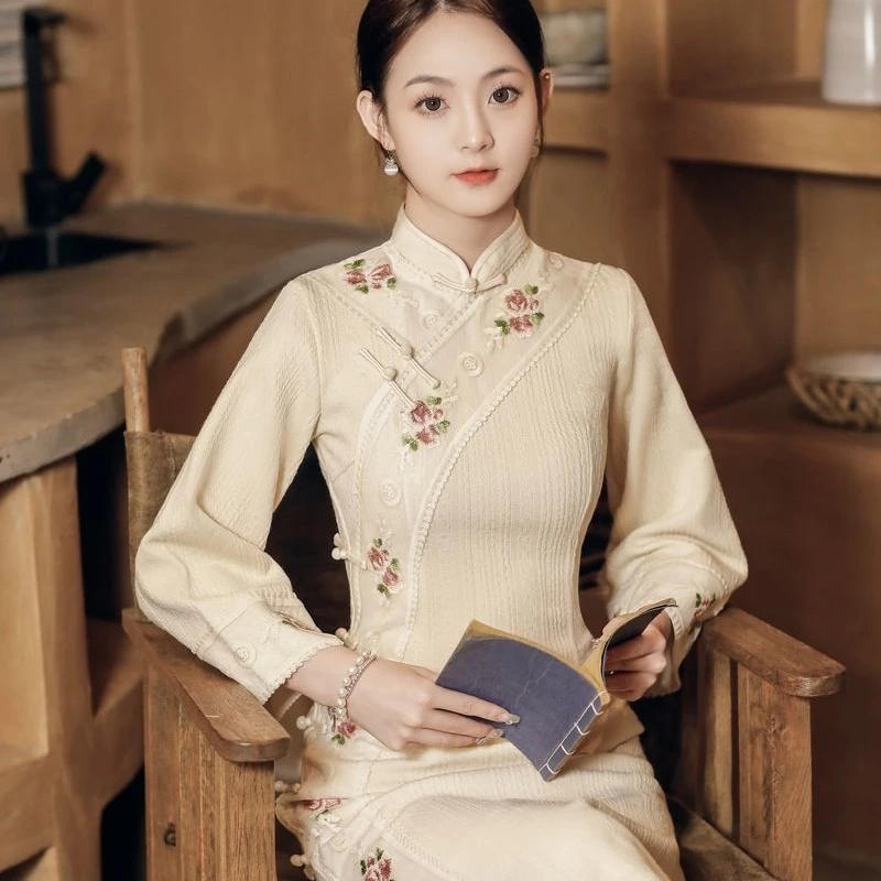 倒大袖旗袍2023年新款女民国风蕾丝文艺复古温婉气质日常生活装厚