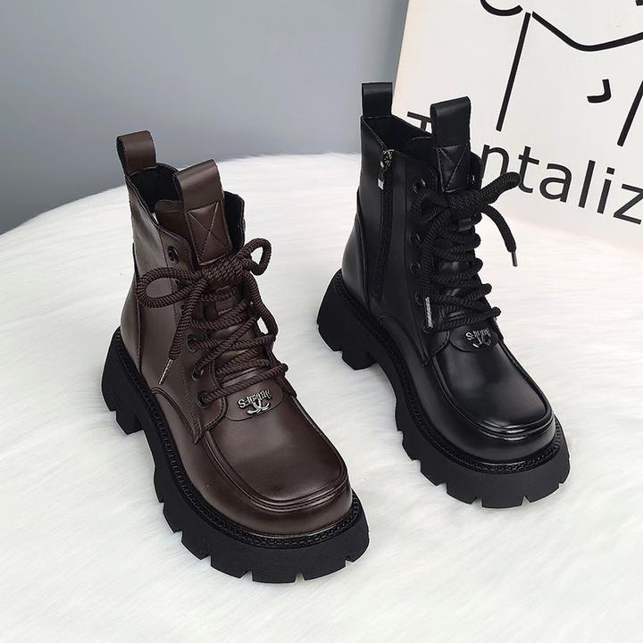 2024年秋冬新款英伦风加绒百搭洋气厚底增高ins短靴爆款春秋单靴