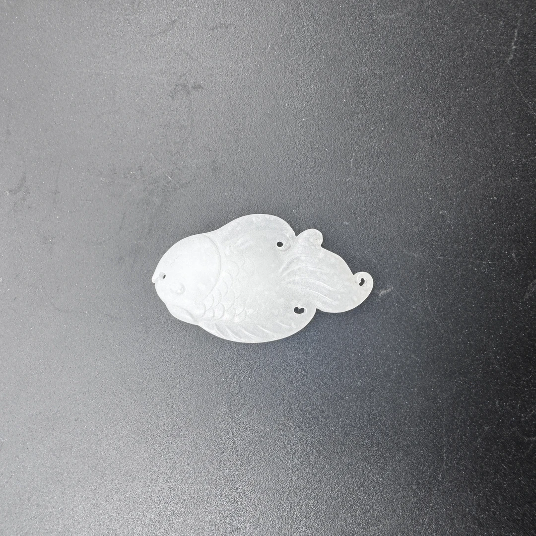 和田玉年年有鱼挂件（H342)