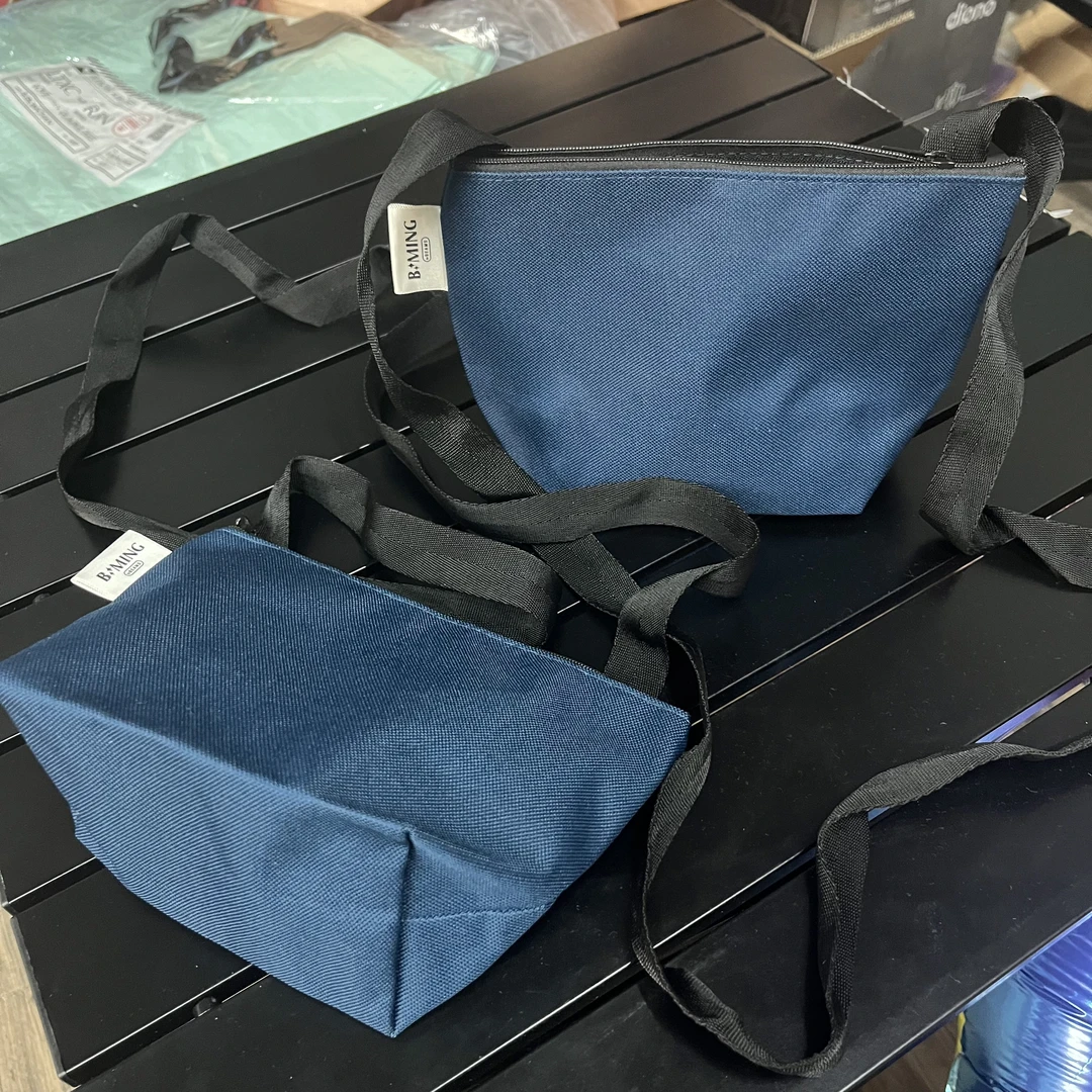 拍一发二 出岛国！蓝色斜跨手拿包带拉链休闲百搭单肩户外时尚