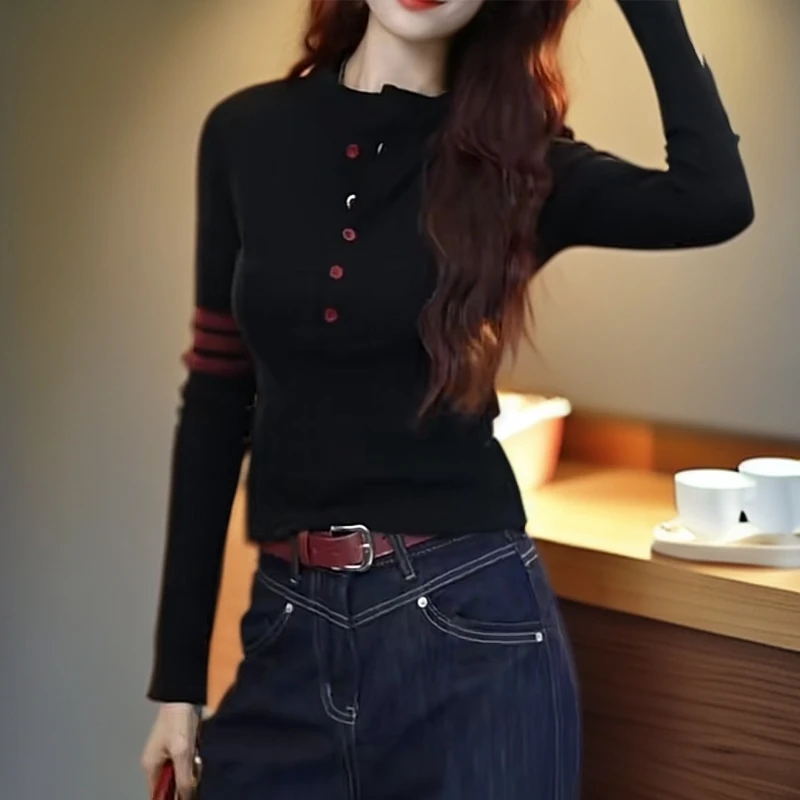 设计感半高领加绒撞色打底上衣女秋冬季内搭洋气纽扣气质长袖T恤