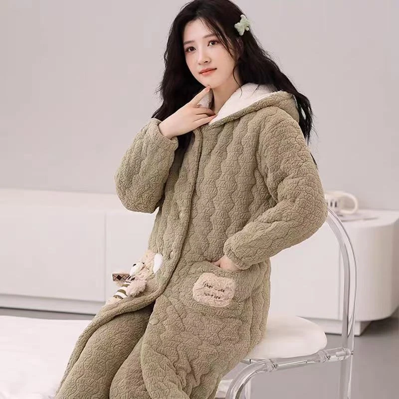 【k011】冬季女士雪糕暖肤绒精品连帽公仔袍套三层夹棉加厚