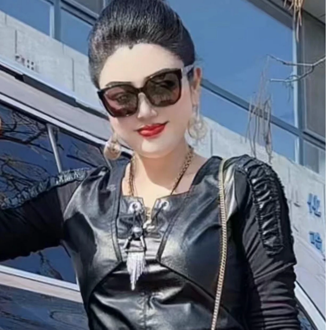 1038 百搭修身显瘦气质洋气网红韩版时尚高端衫