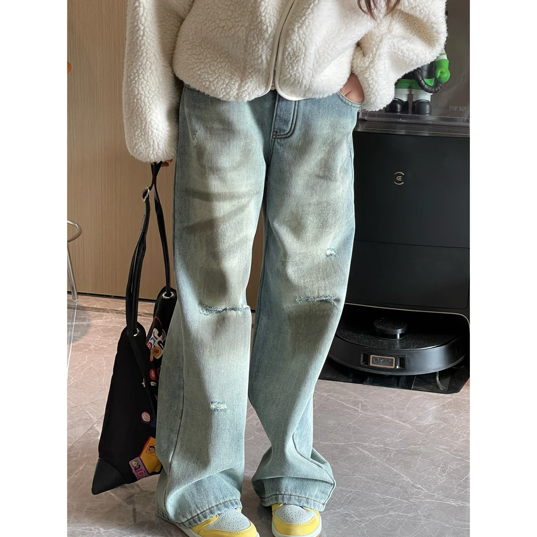 YUUKO 复古砂洗磨破涂鸦小直筒加绒牛仔裤—1729