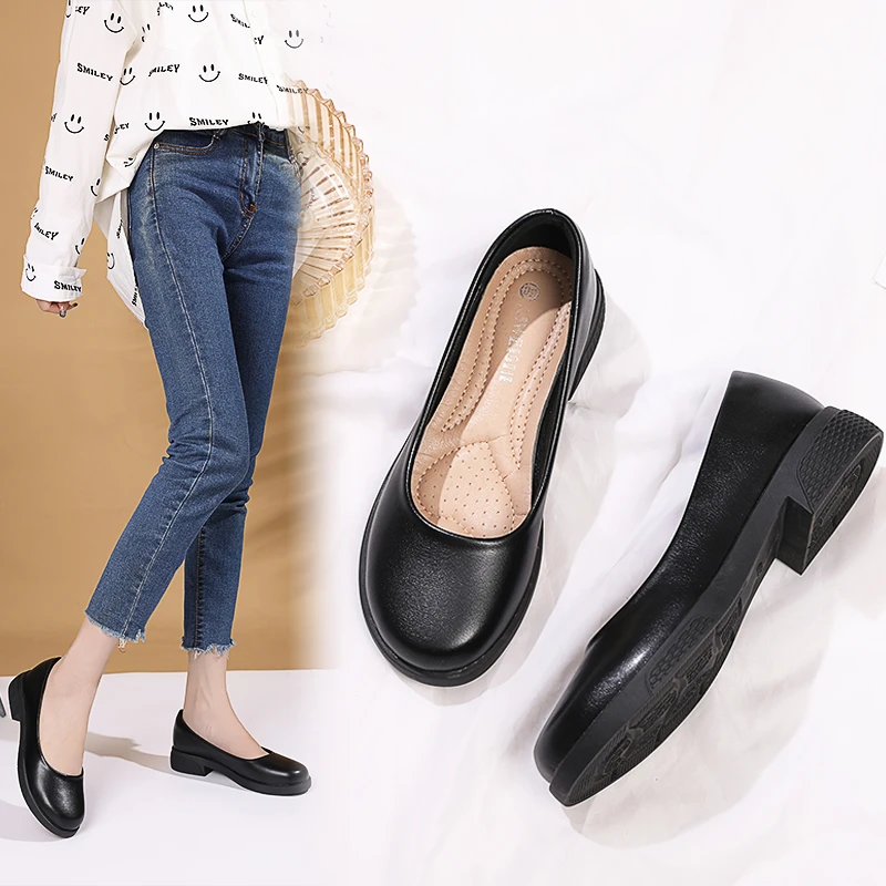 黑色工作鞋软底乐福小皮鞋厚底四季中老年妈妈豆豆鞋子低跟单鞋女