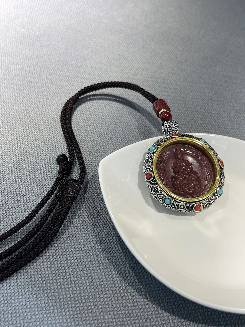含辰砂工艺品八大守护颈饰（不含证书）