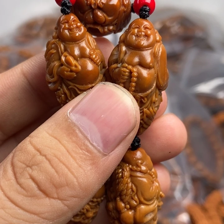 橄榄核吊坠不要生气